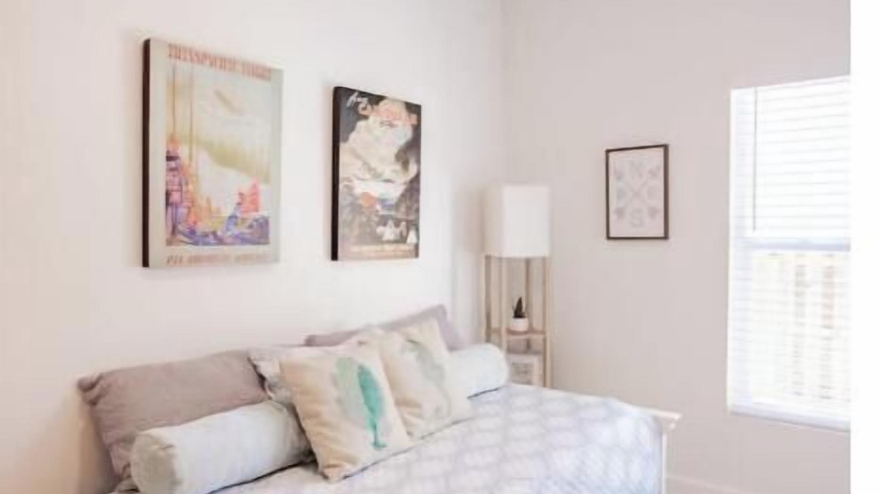 Photo of Bedroom in Historic District
