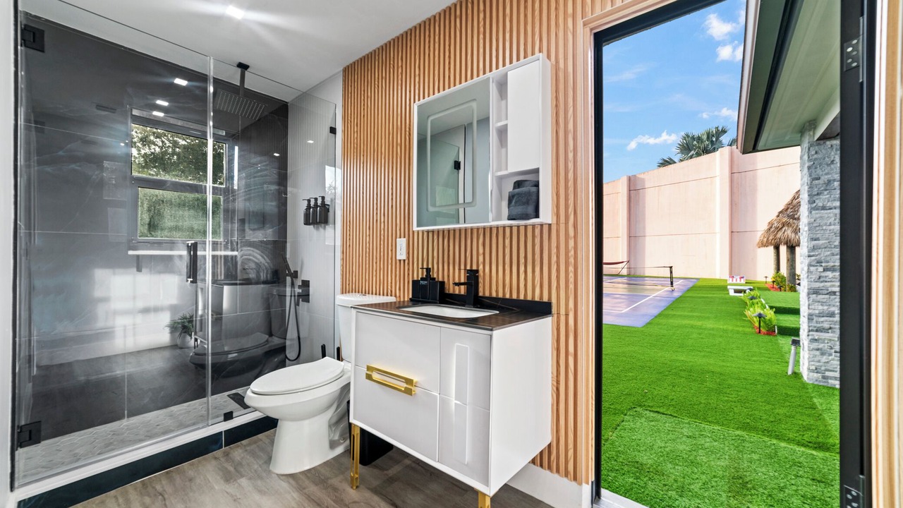 Photo of Bathroom in Ludlam