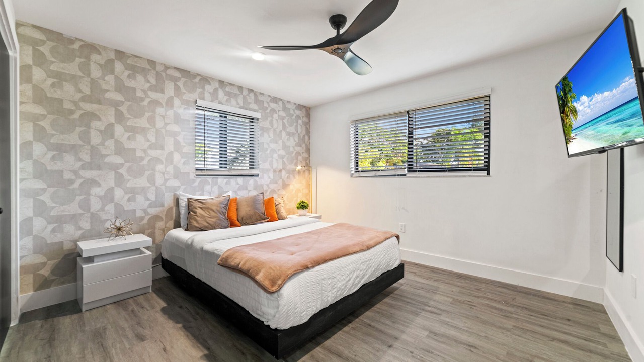 Photo of Bedroom in Ludlam