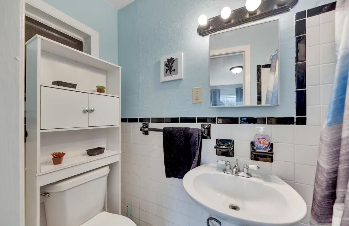 Photo of Bathroom in Temple Crest