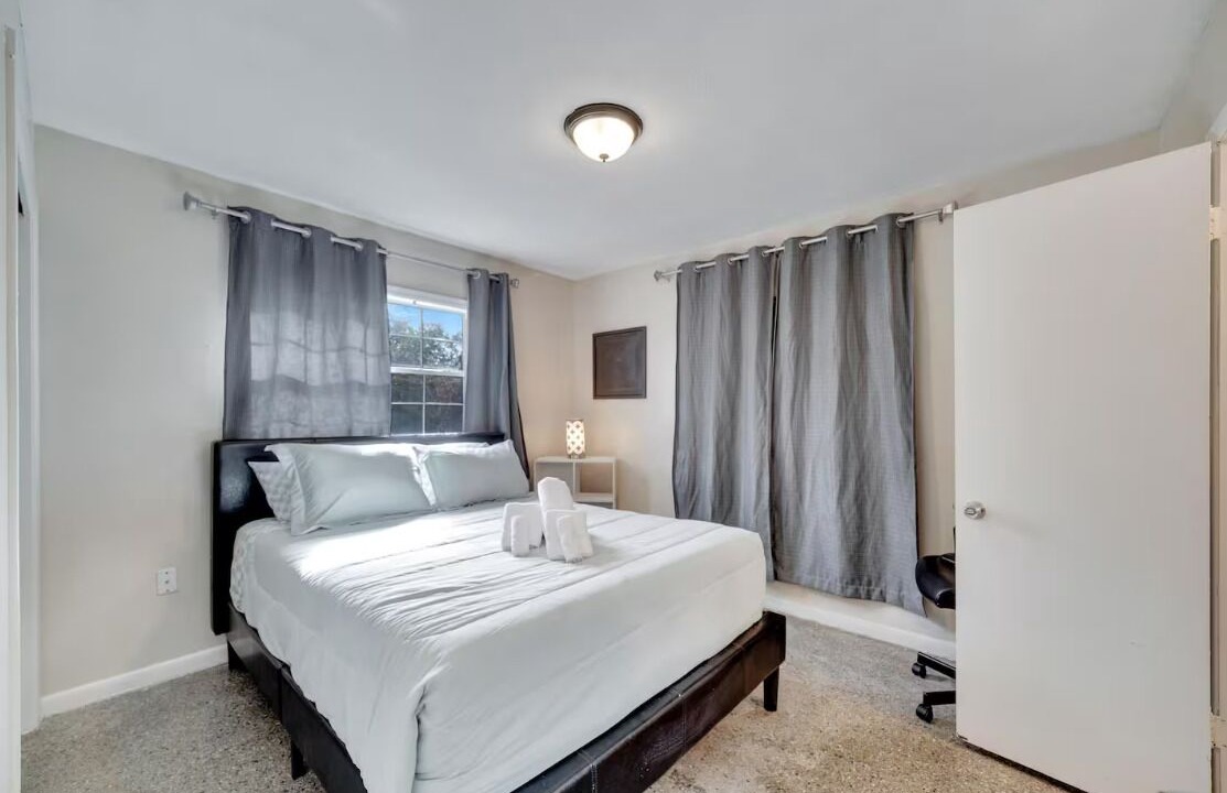 Photo of Bedroom in Temple Crest