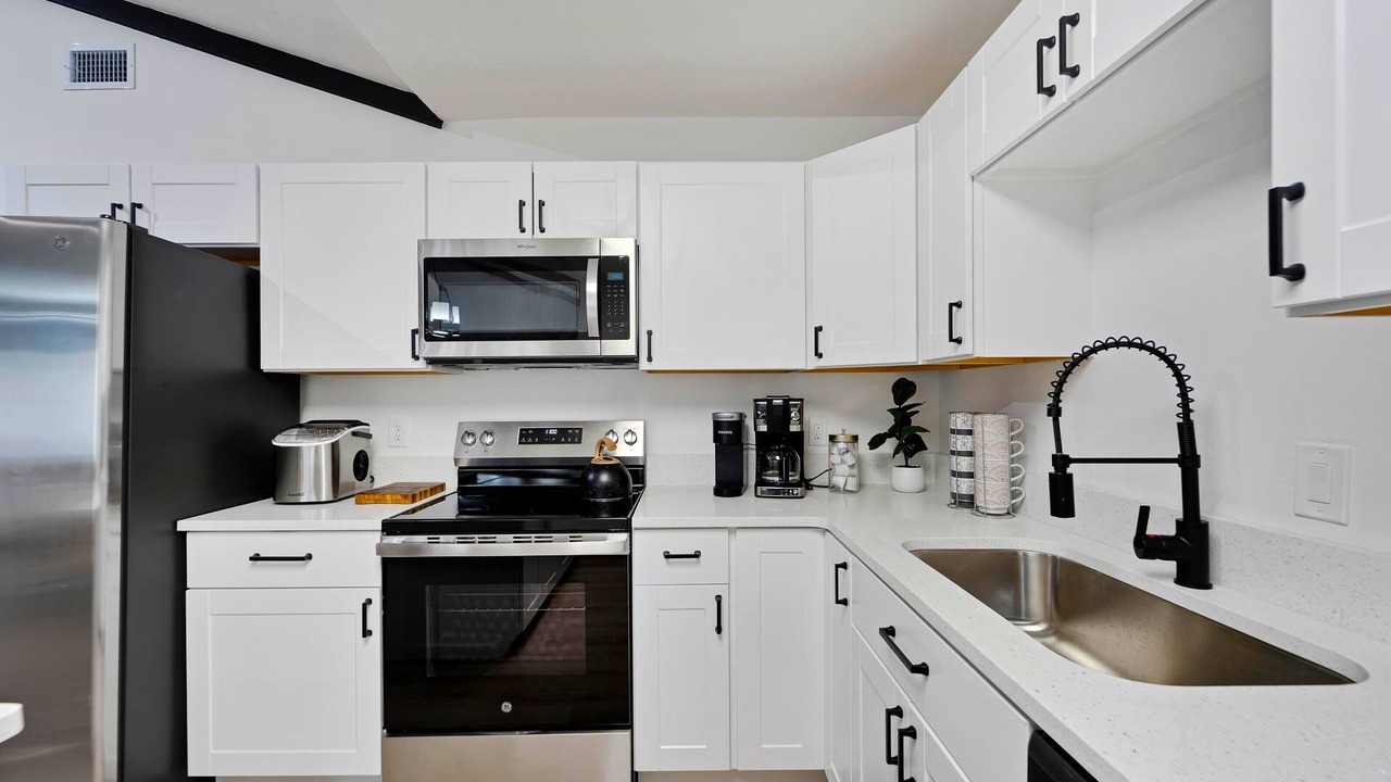 Photo of Kitchen in Egypt Lake-Leto
