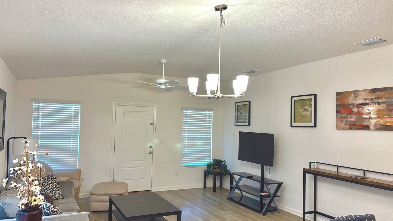 Photo of Livingroom in Okahumpka