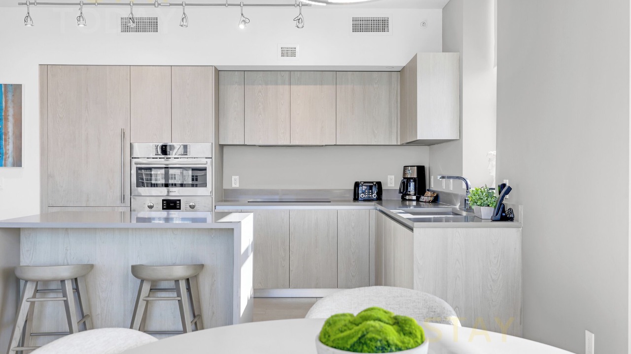 Photo of Kitchen in Hollywood South Central Beach