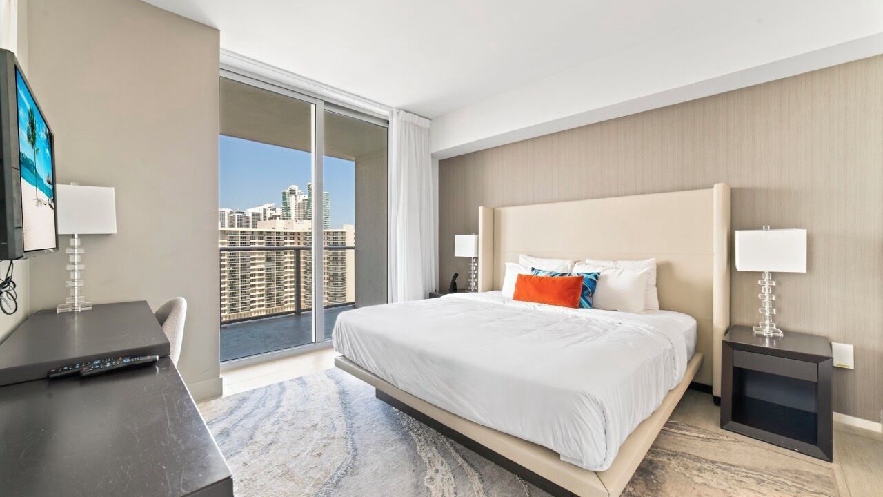 Photo of Bedroom in Hollywood South Central Beach