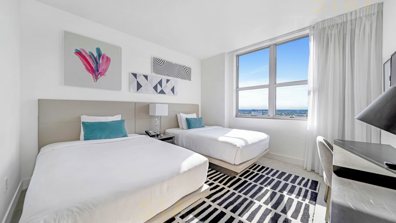 Photo of Bedroom in Hollywood South Central Beach