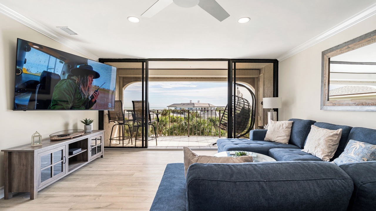Photo of Livingroom in Indian River Shores