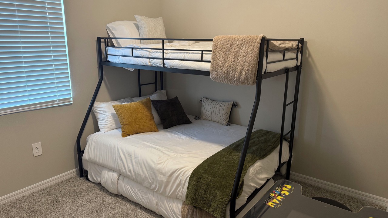 Photo of Bedroom in Auburndale