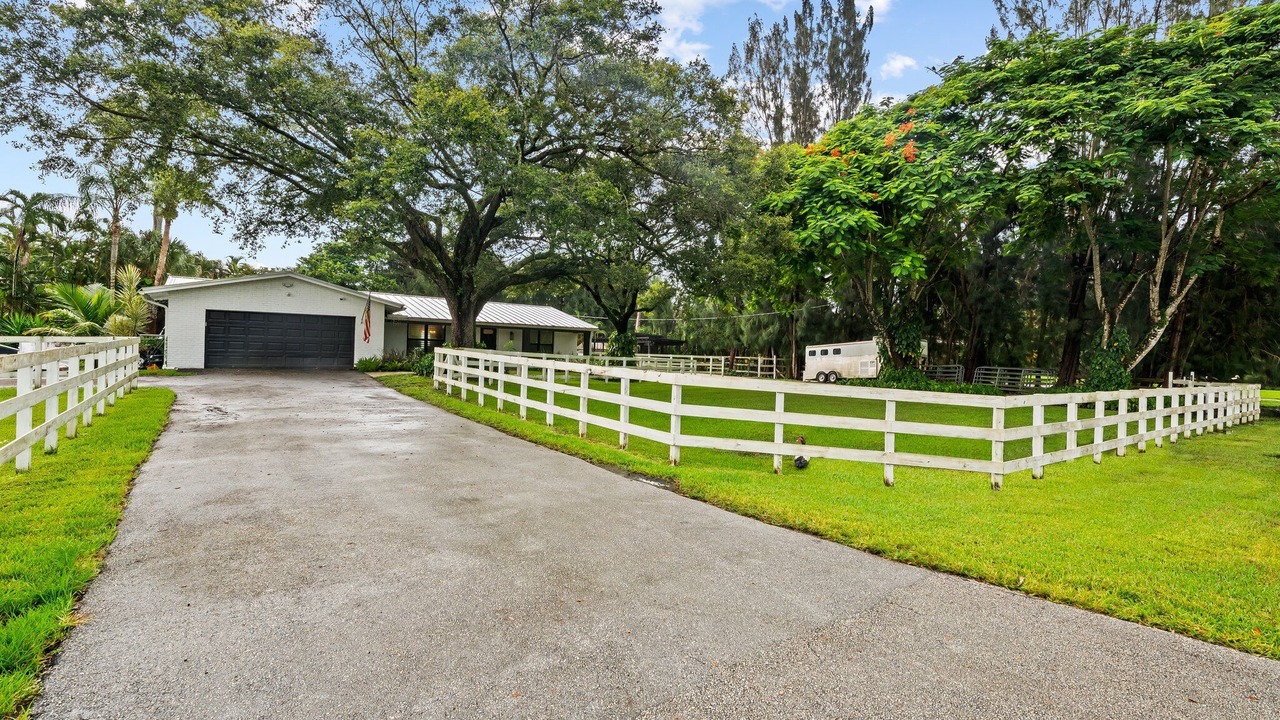 Photo of Outdoor in Davie