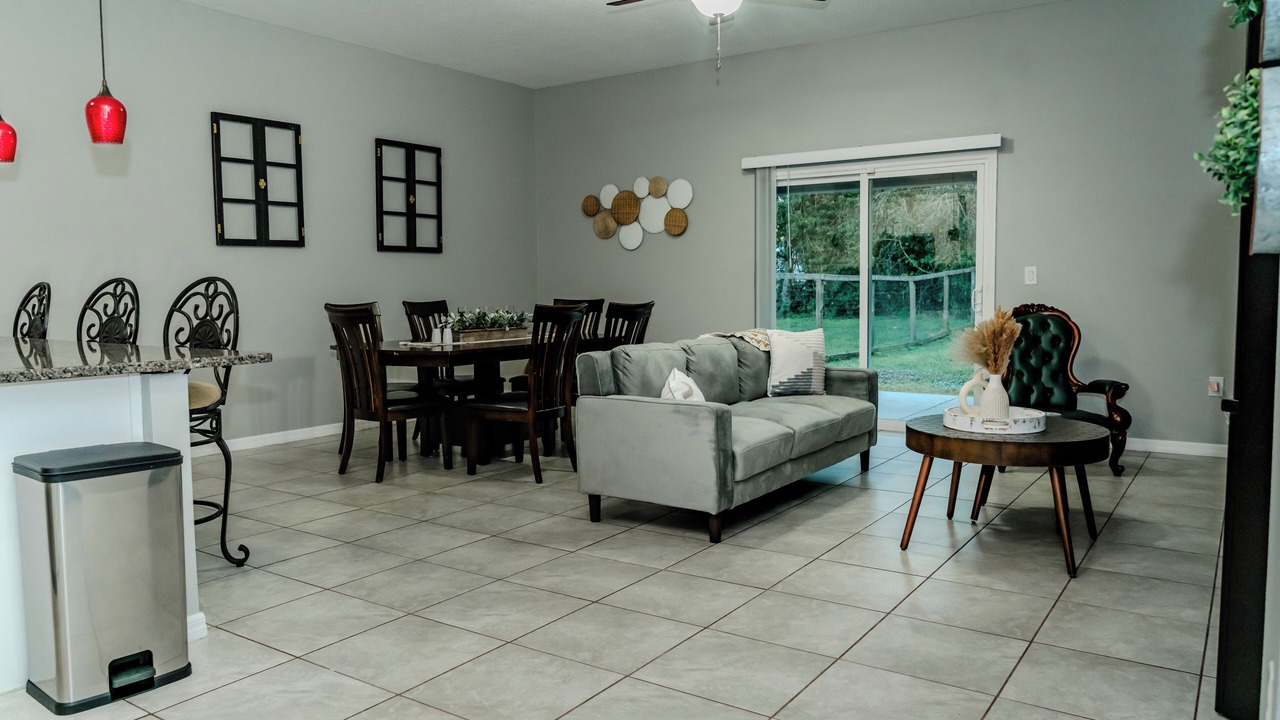 Photo of Livingroom in Titusville