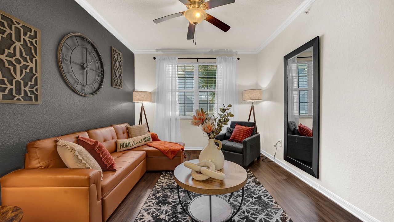 Photo of Livingroom in Westchase