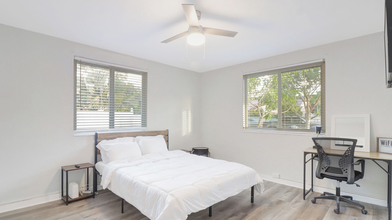 Photo of Bedroom in Miramar