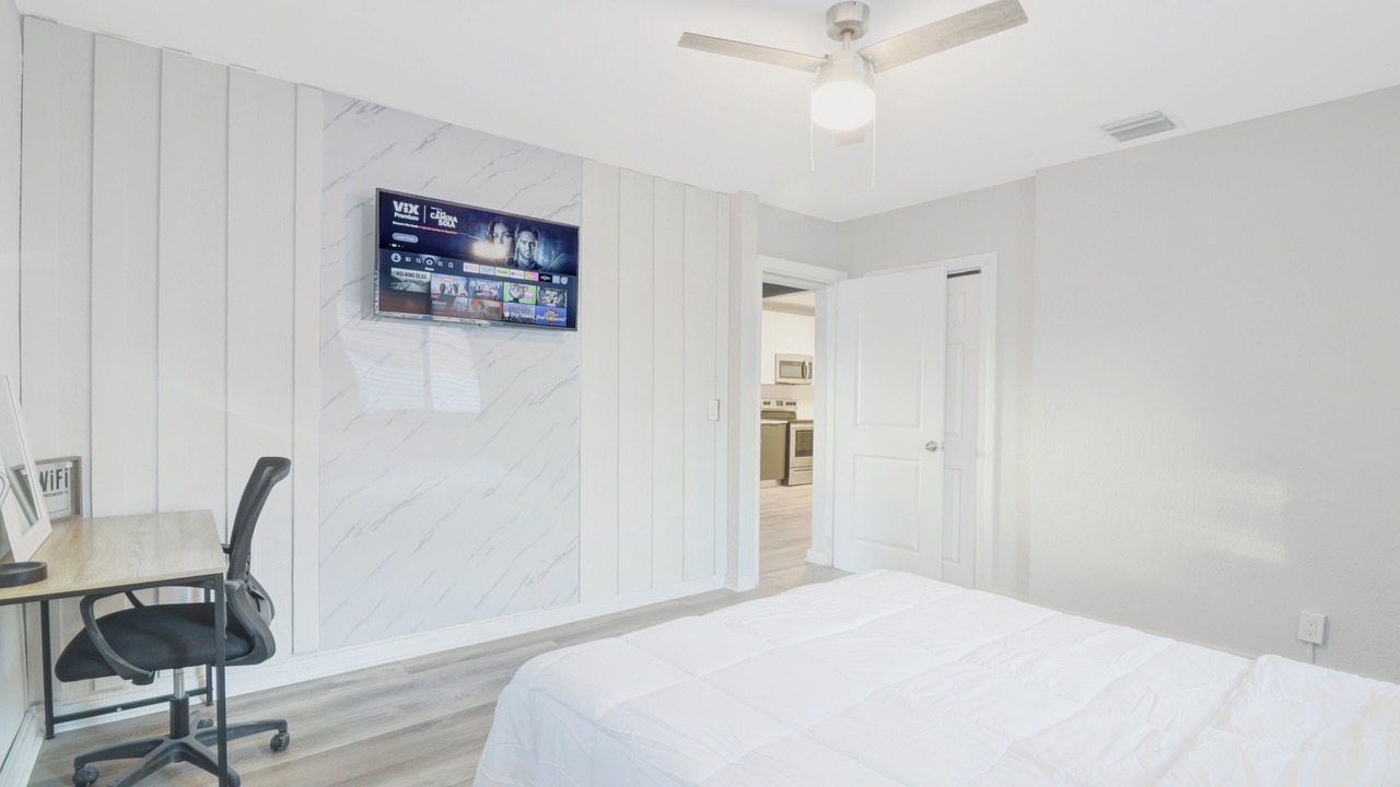 Photo of Bedroom in Miramar