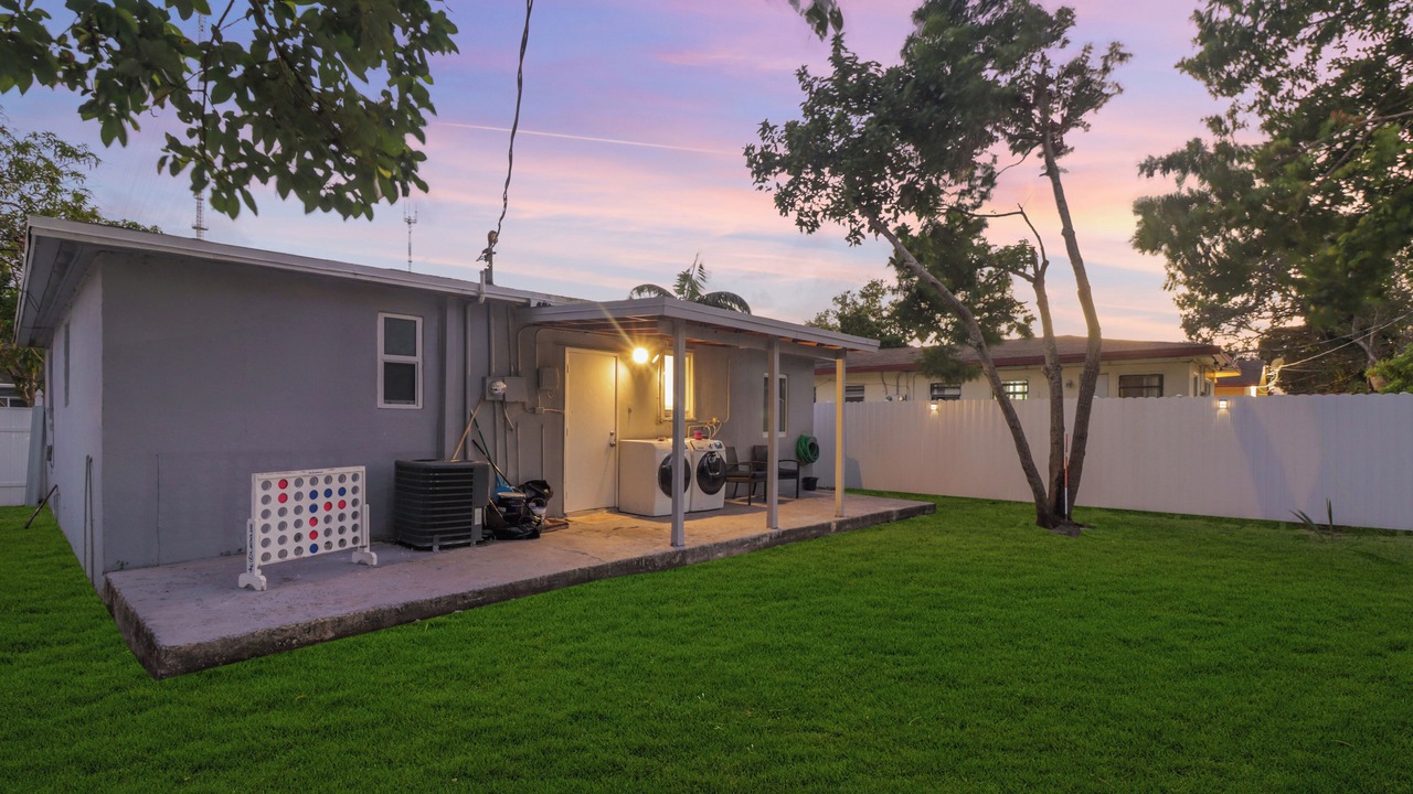 Photo of Outdoor in Miramar
