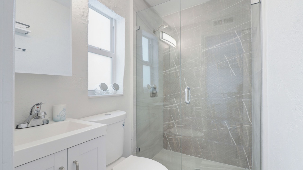 Photo of Bathroom in Miramar
