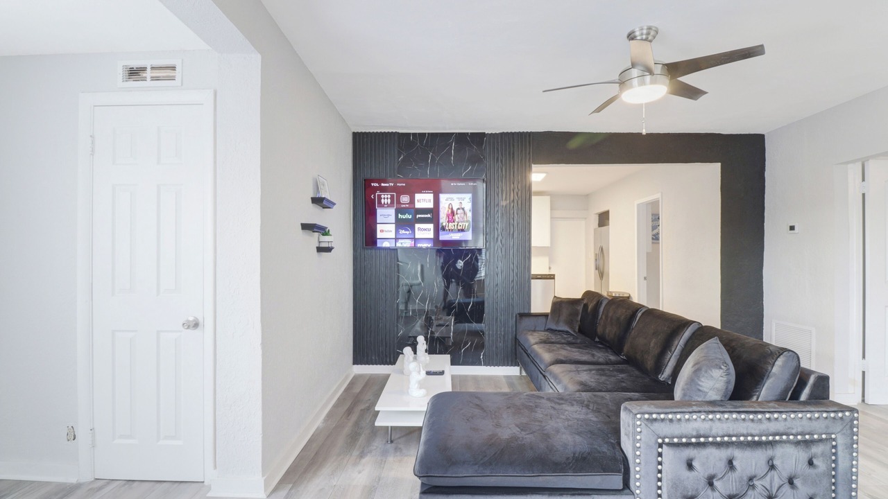 Photo of Livingroom in Miramar
