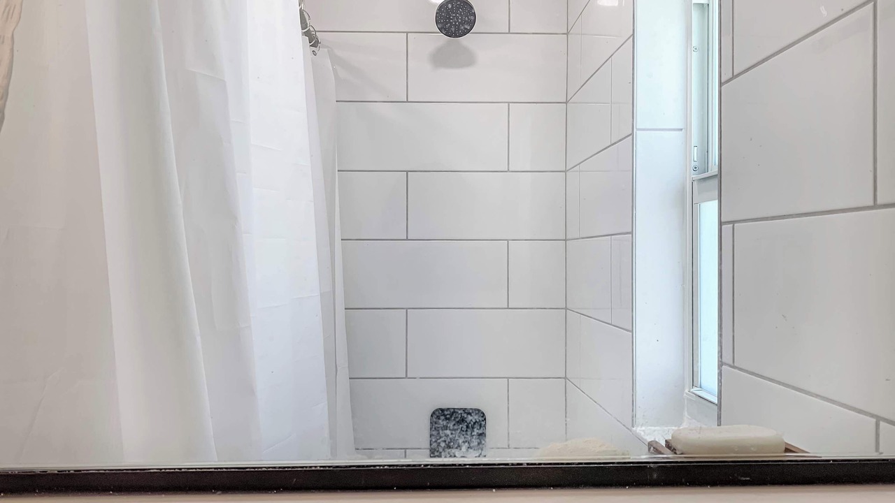 Photo of Bathroom in Tropic