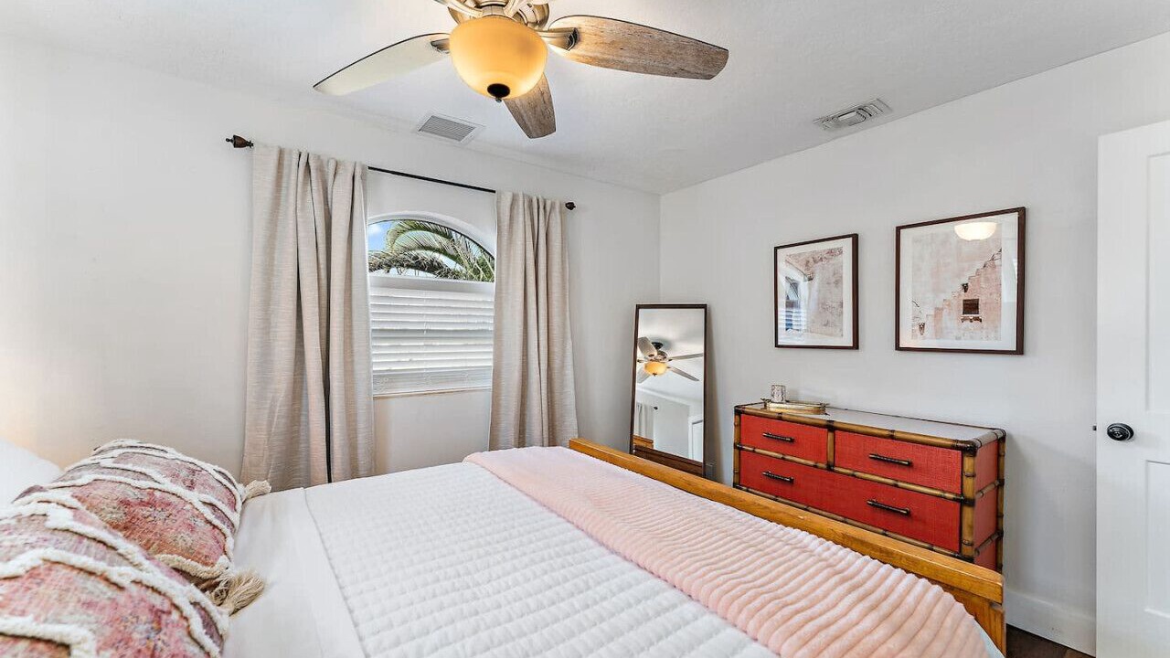 Photo of Bedroom in Florida North Atlantic Coast