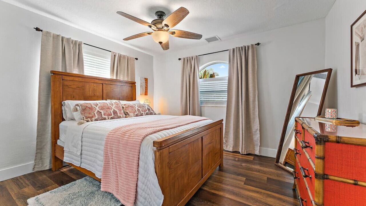 Photo of Bedroom in Florida North Atlantic Coast