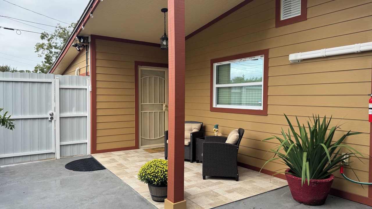 Photo of Patio Balcony in Englewood