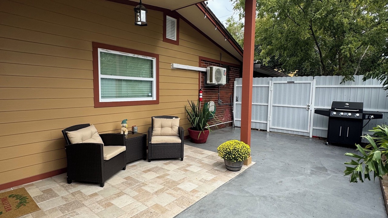 Photo of Patio Balcony in Englewood