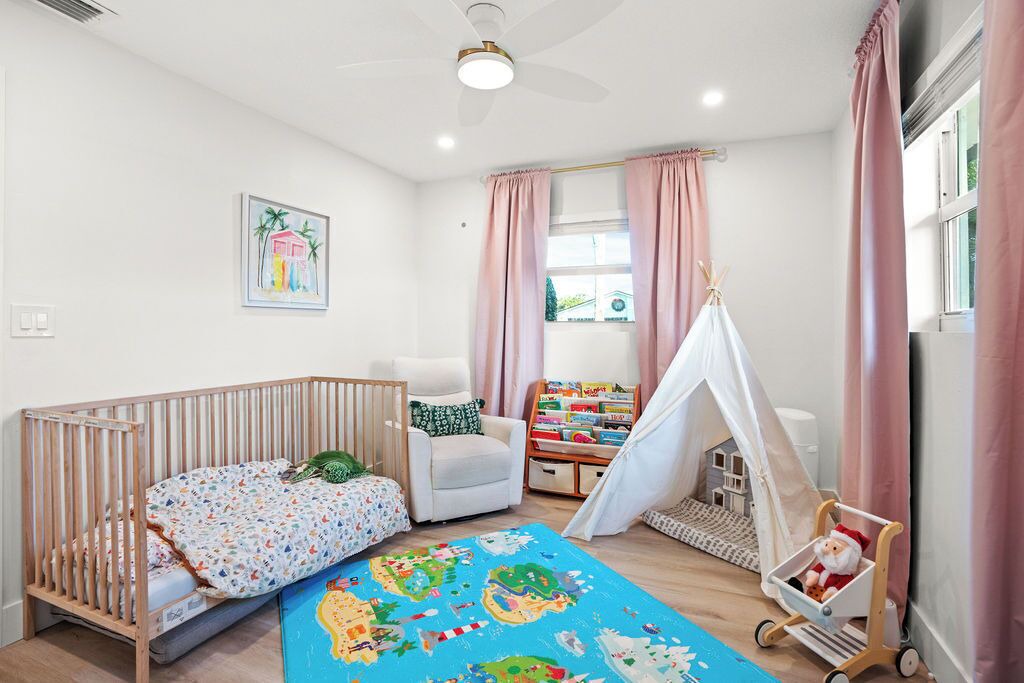 Photo of Bedroom in Florida North Atlantic Coast