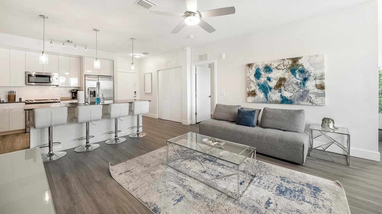 Photo of Livingroom in Port Tampa City