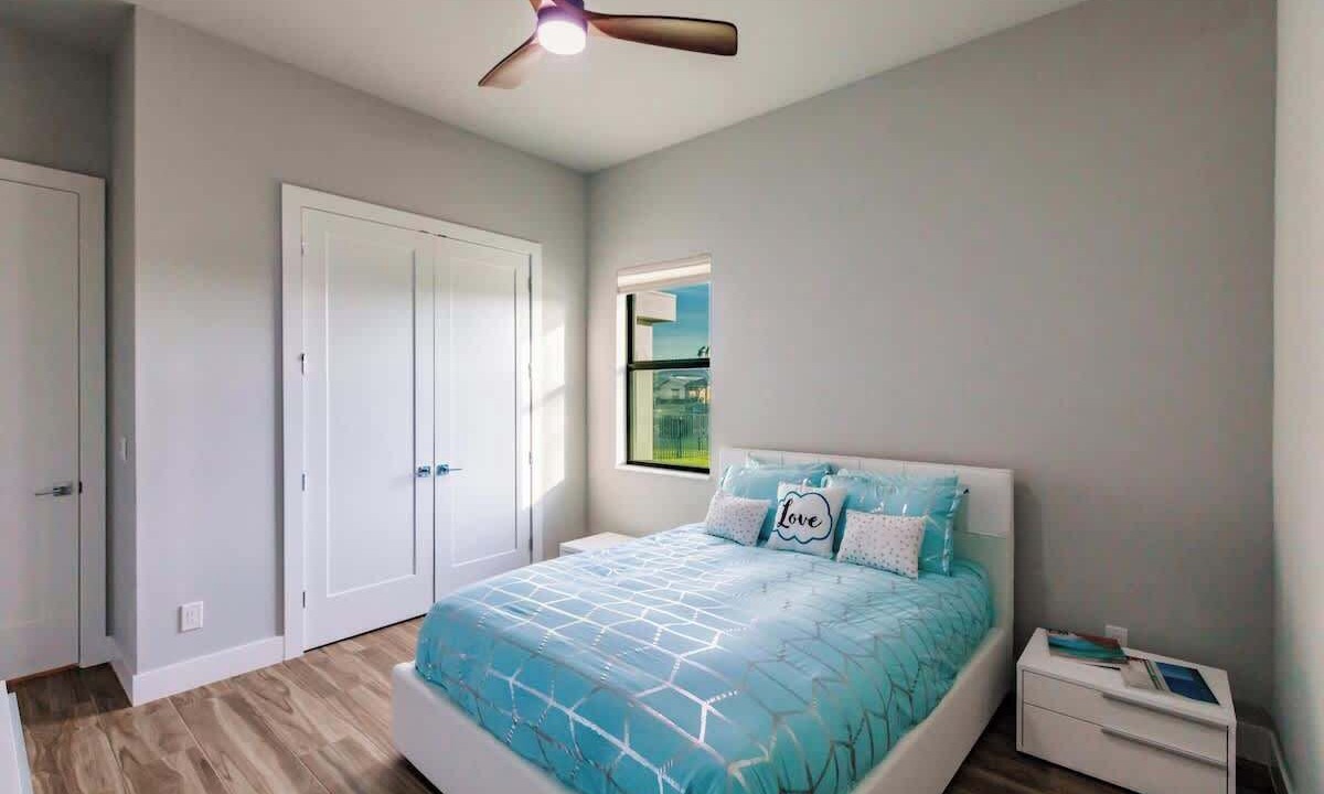 Photo of Bedroom in Eight Lakes