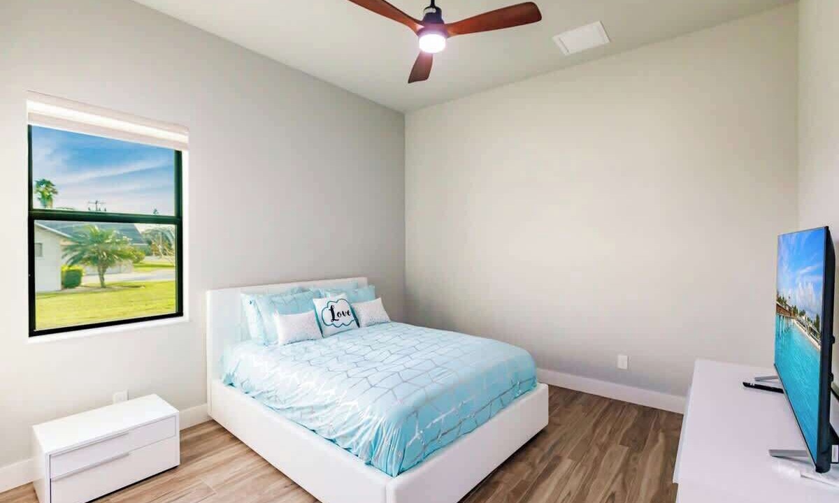 Photo of Bedroom in Eight Lakes