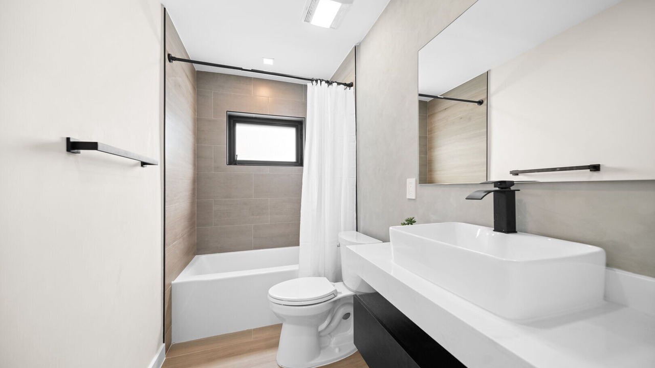 Photo of Bathroom in Lighthouse Point