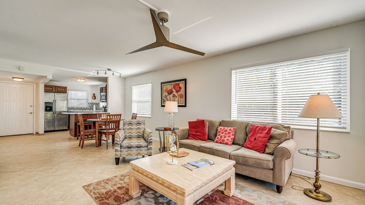 Photo of Livingroom in Lely Golf Estates
