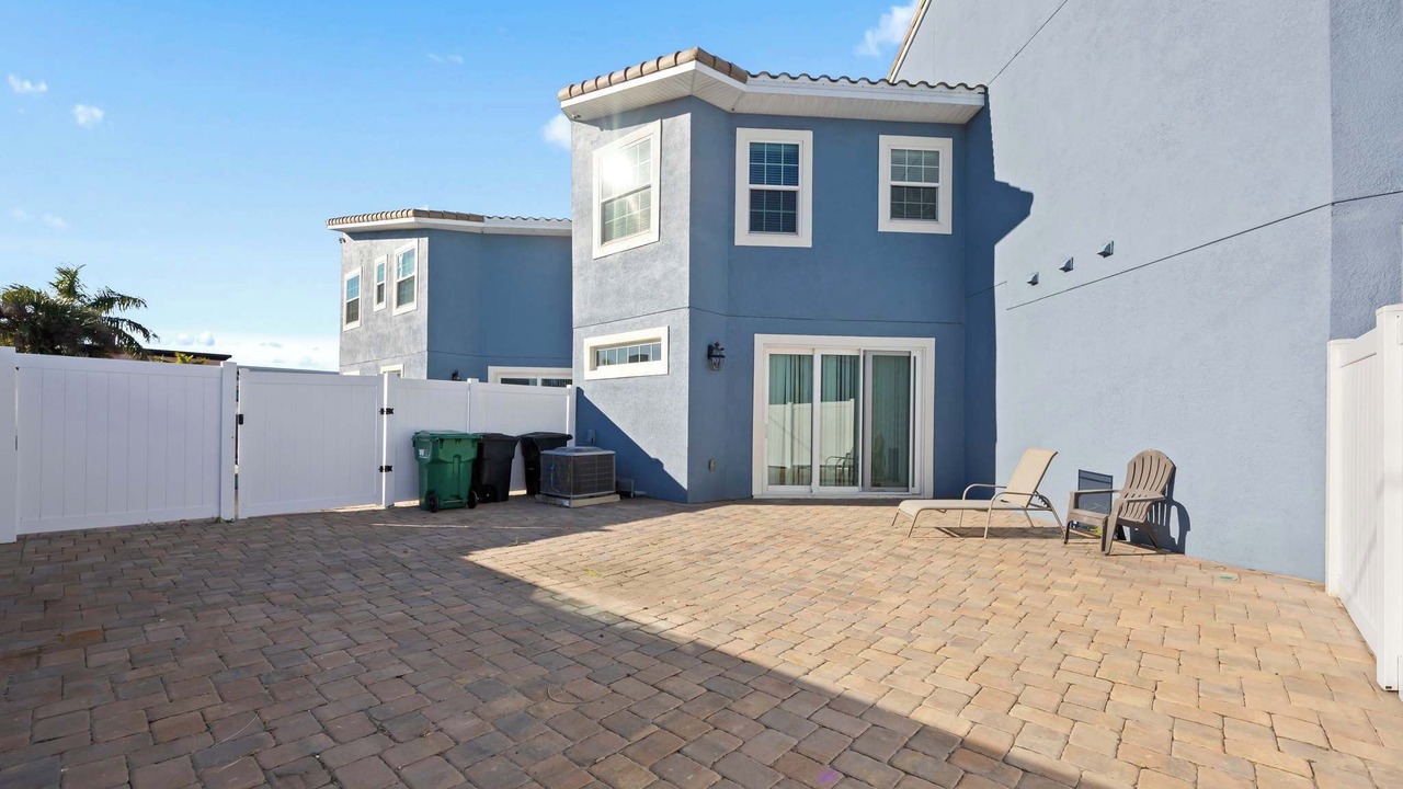 Photo of Patio Balcony in Ocean Side Village