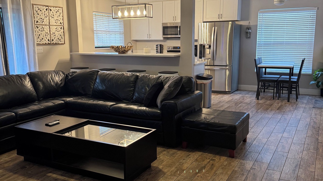 Photo of Livingroom in The Island