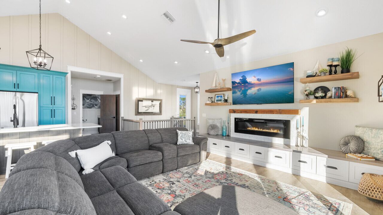 Photo of Livingroom in Cedar Key