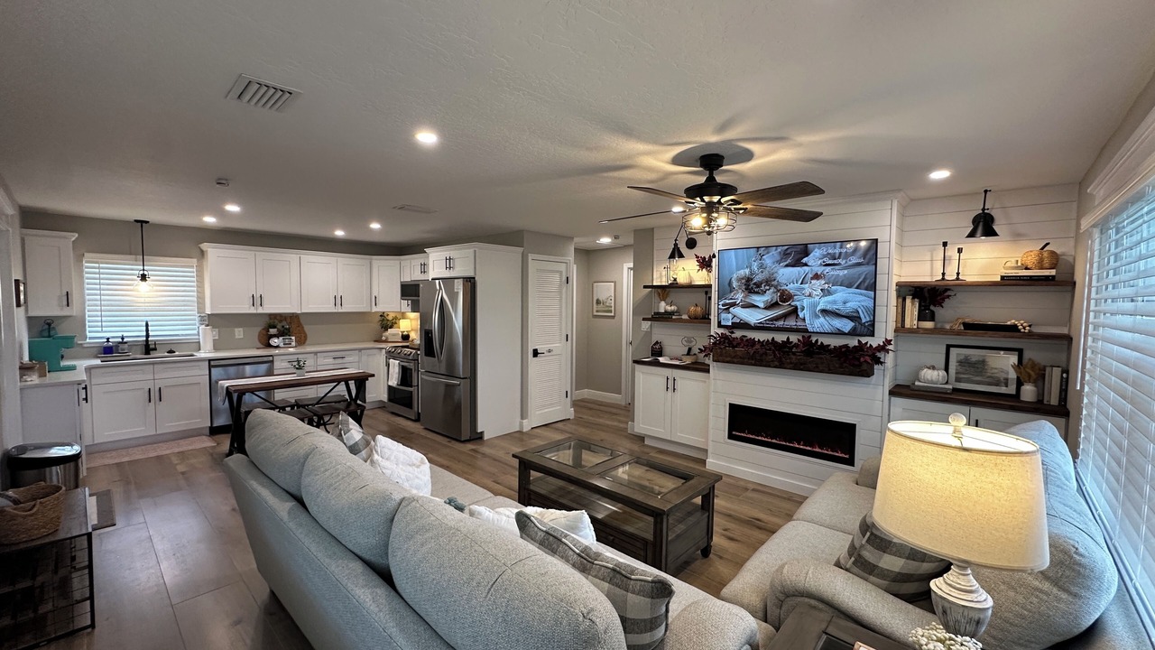 Photo of Livingroom in Titusville