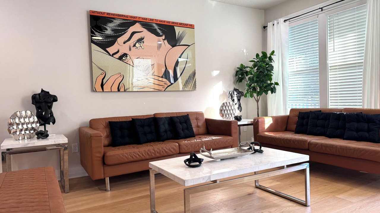 Photo of Livingroom in Five Points