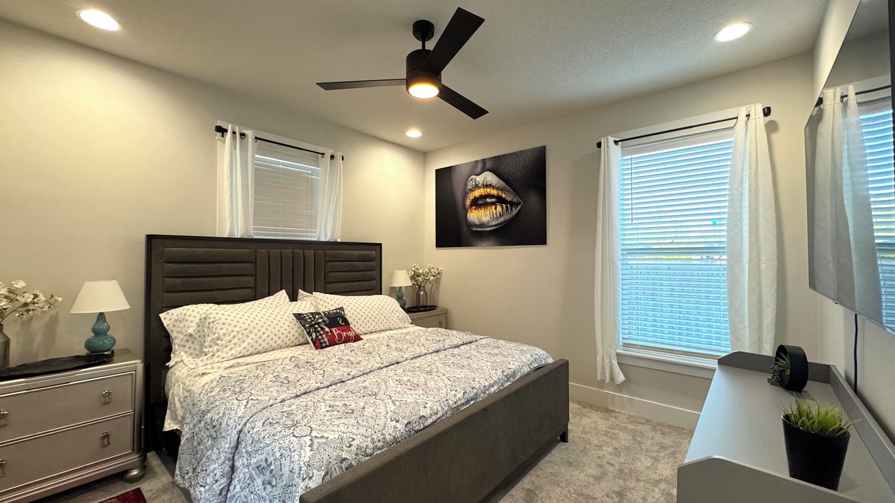 Photo of Bedroom in Five Points