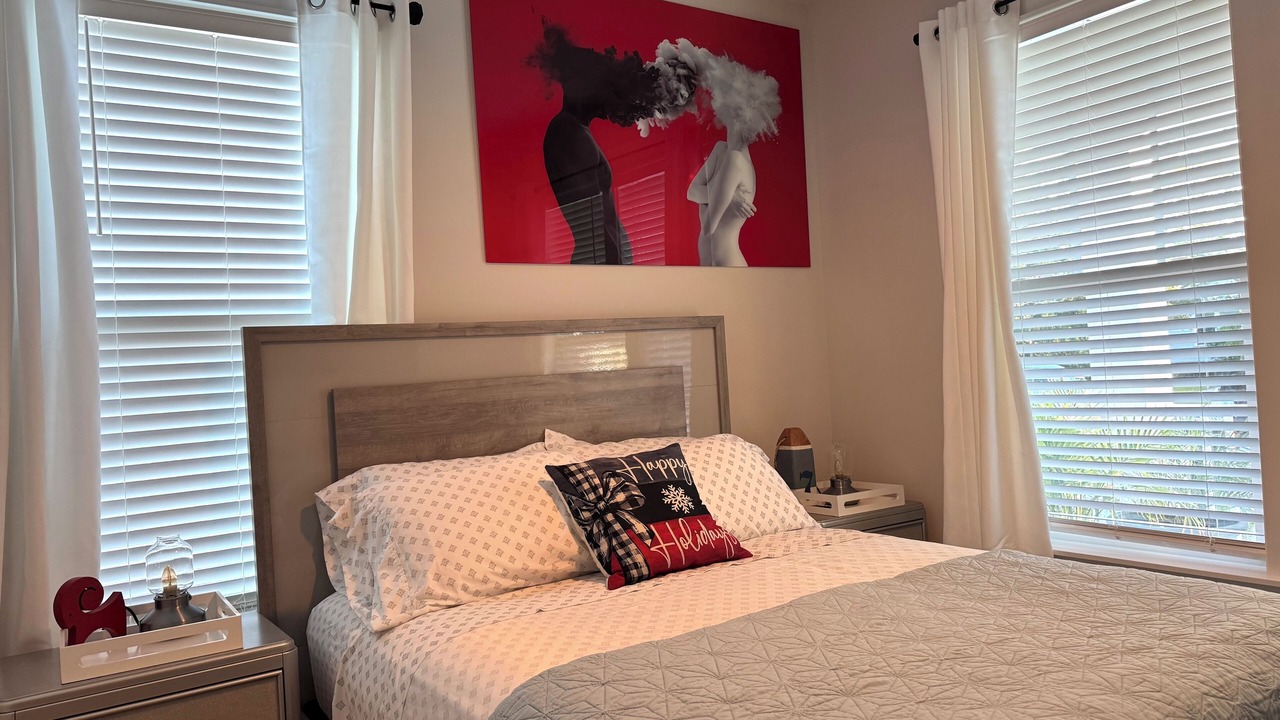Photo of Bedroom in Five Points