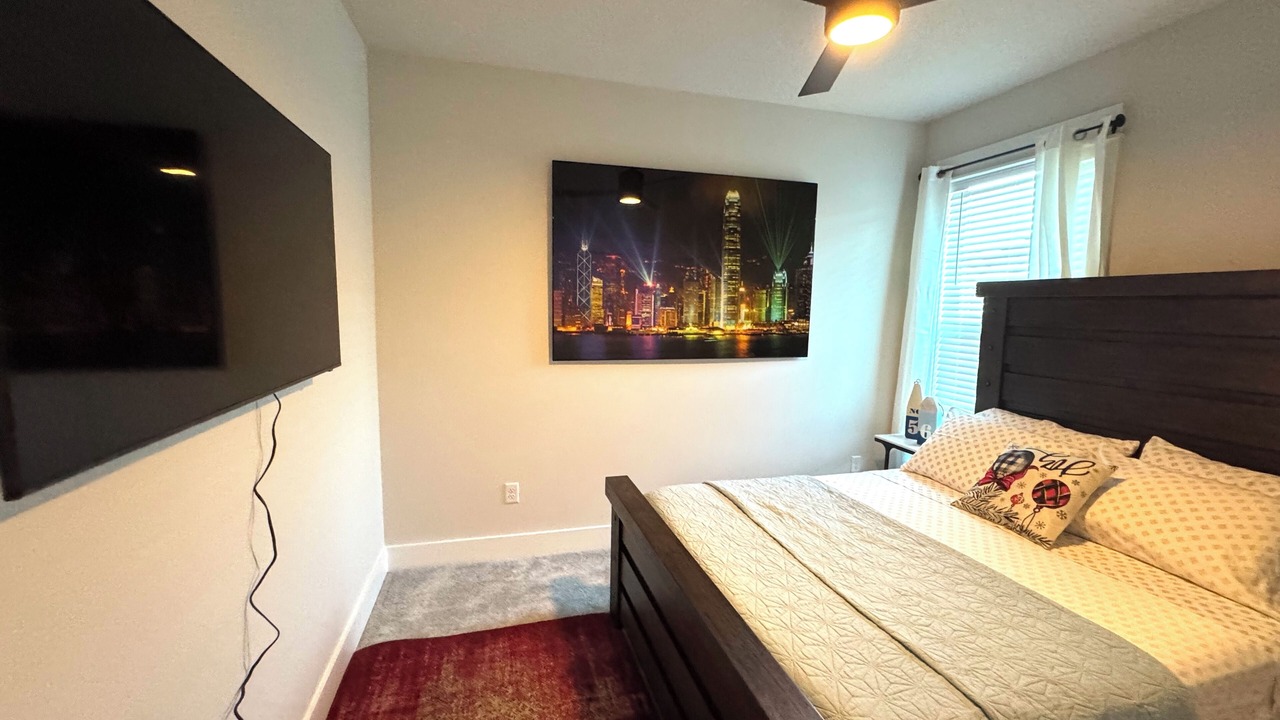 Photo of Bedroom in Five Points