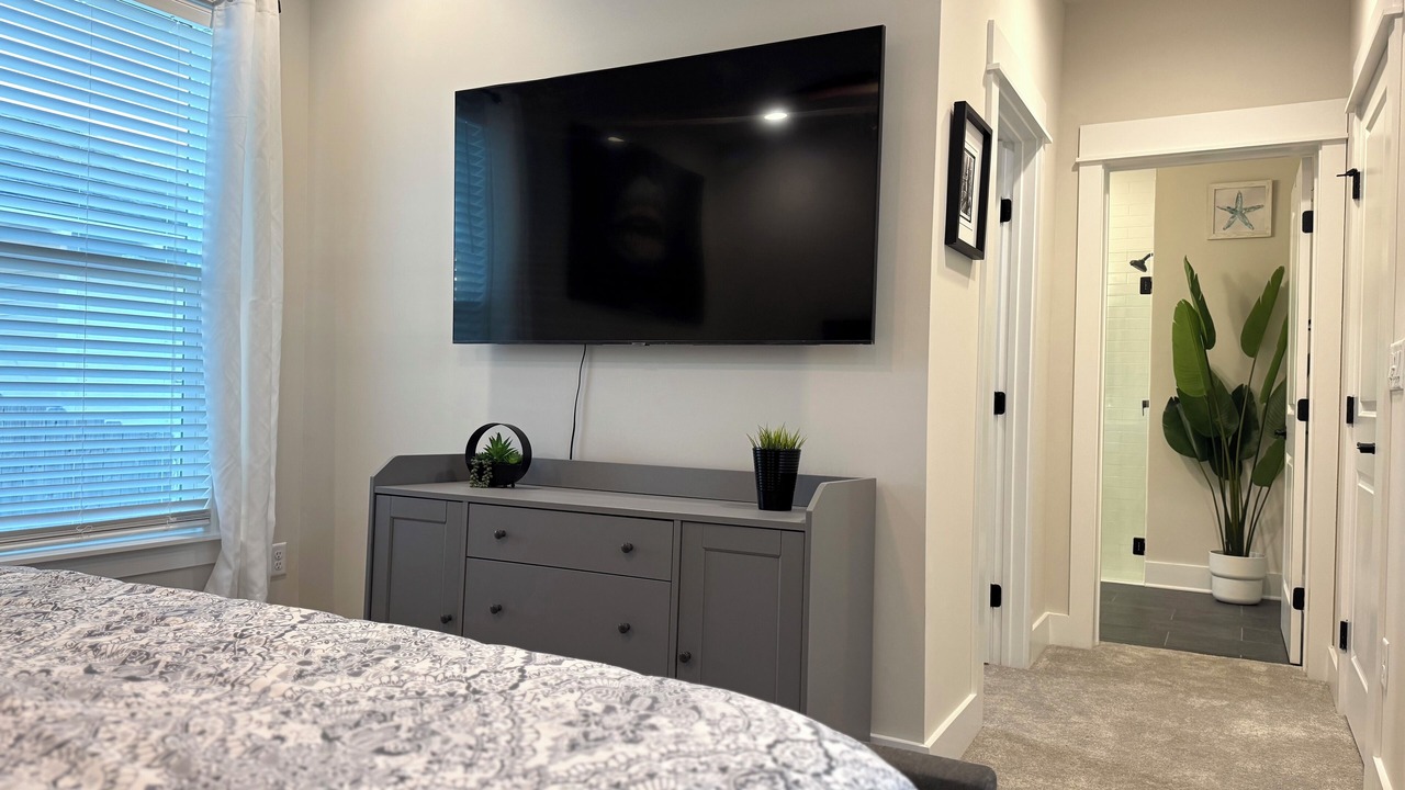 Photo of Bedroom in Five Points