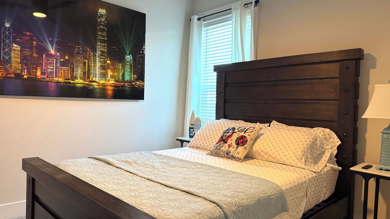 Photo of Bedroom in Five Points