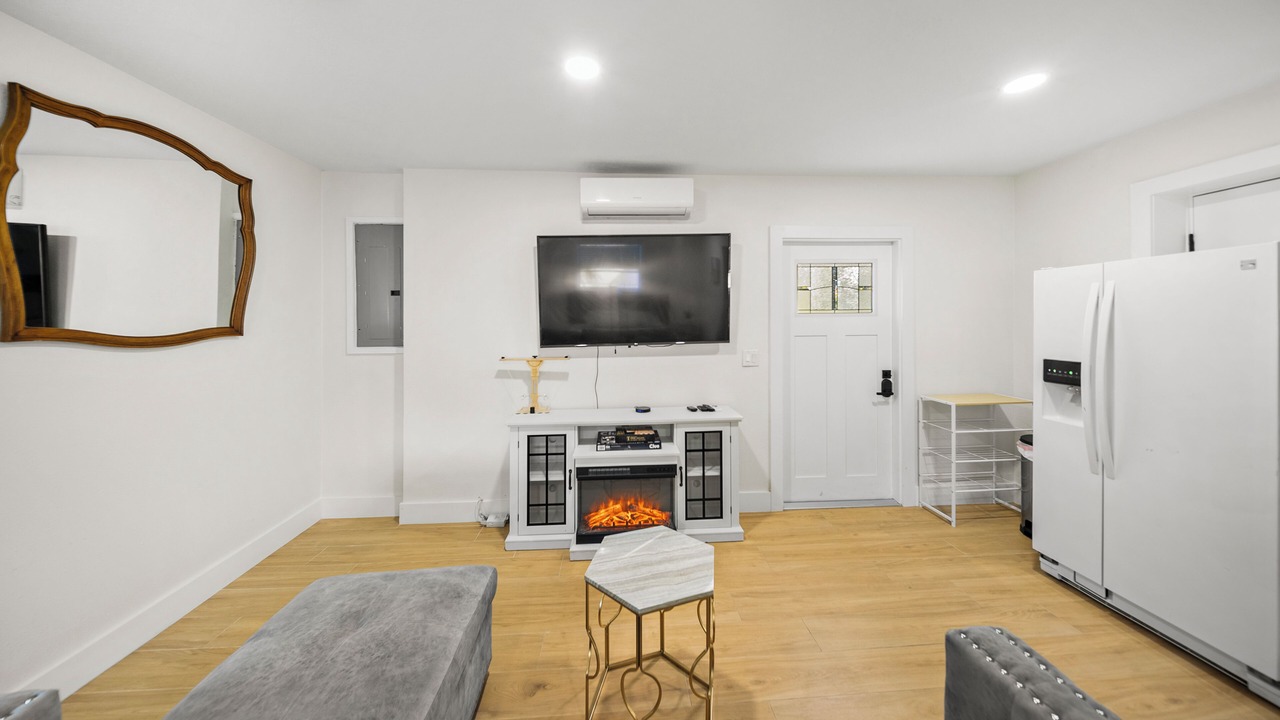 Photo of Livingroom in Carrollwood