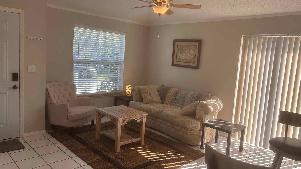 Photo of Livingroom in Lake St. George