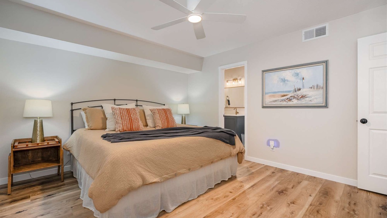 Photo of Bedroom in Interchange Square