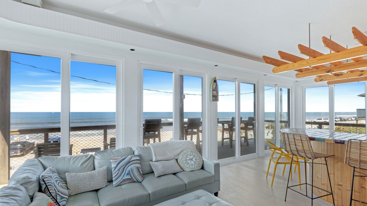 Photo of Livingroom in Bethune Beach