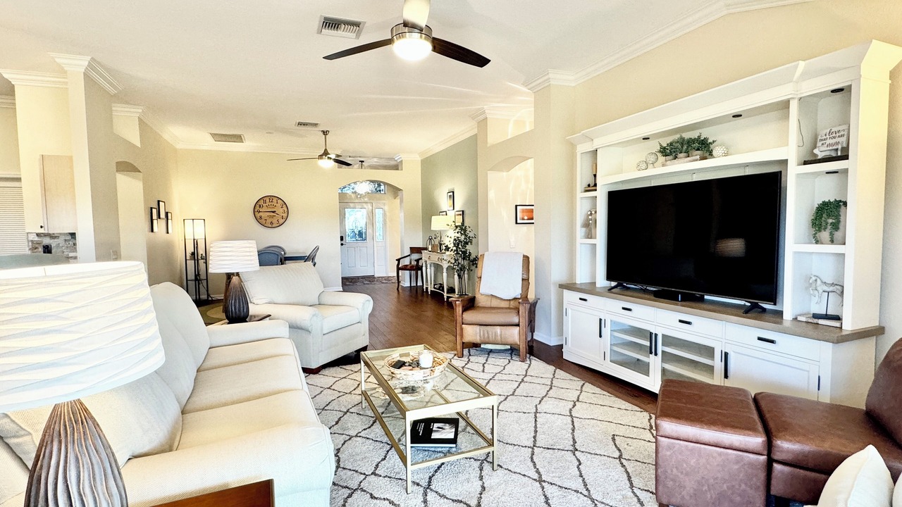 Photo of Livingroom in Woodbury