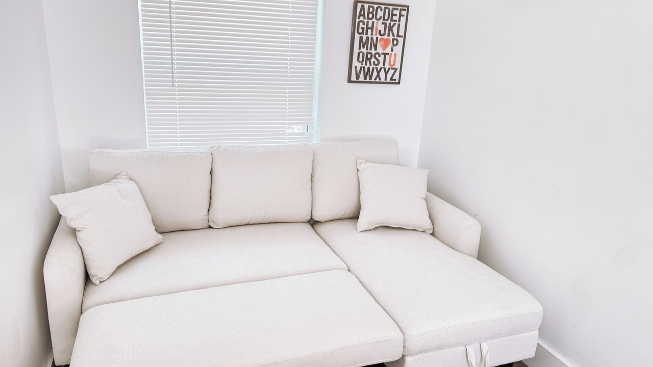Photo of Livingroom in Edgewood