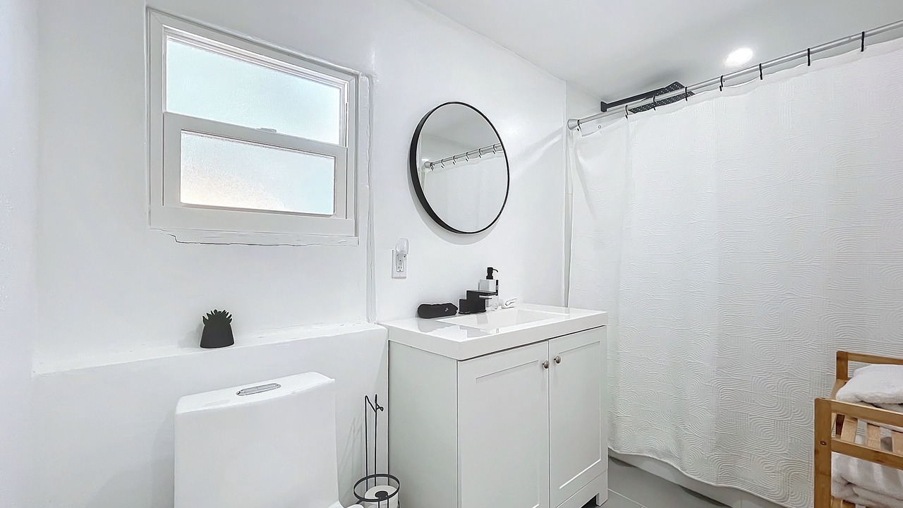 Photo of Bathroom in Edgewood