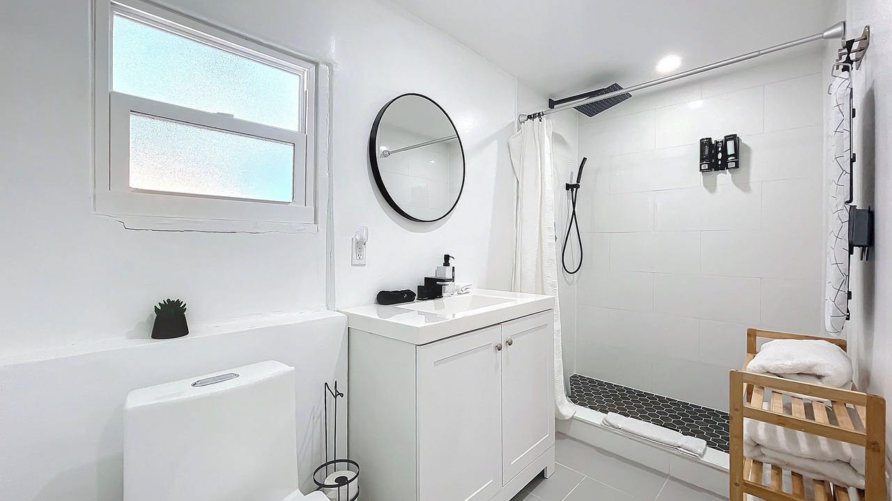 Photo of Bathroom in Edgewood