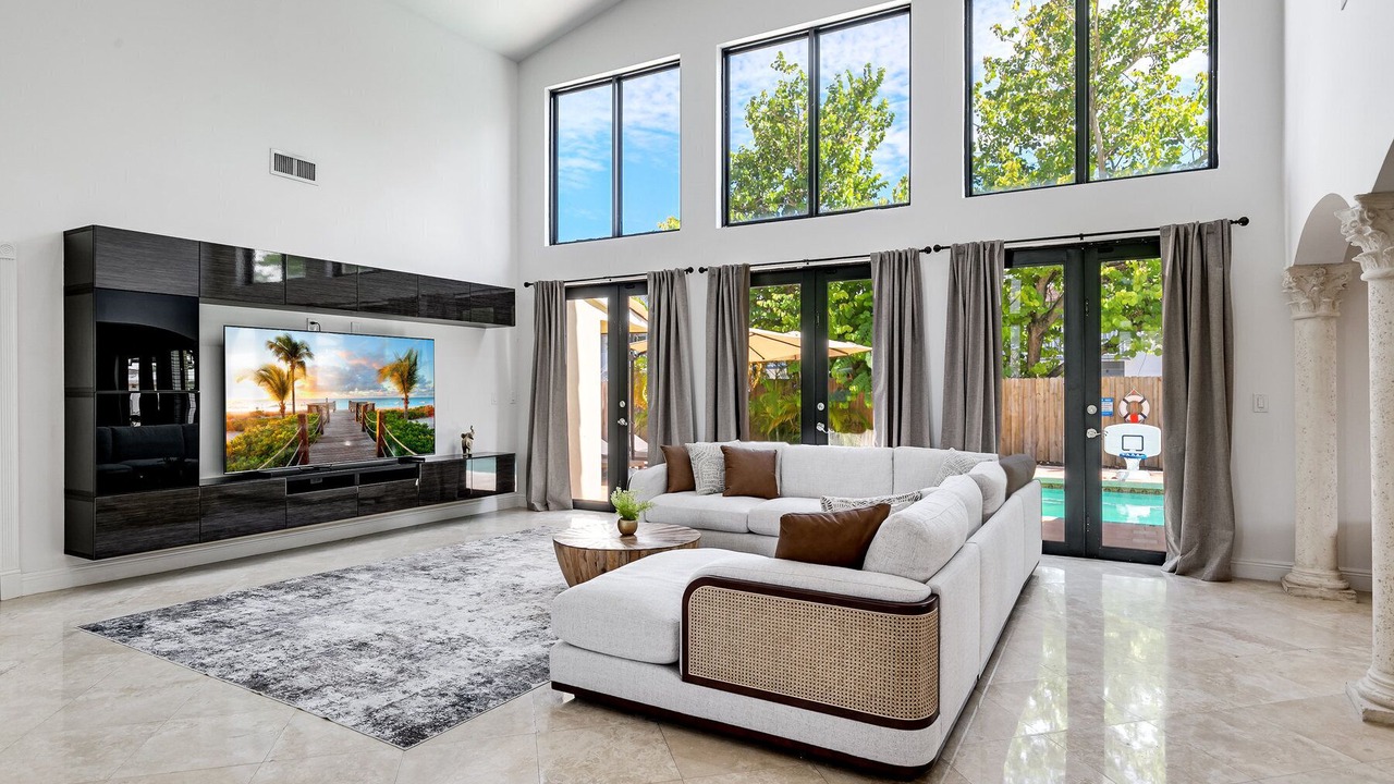 Photo of Livingroom in Olympia Heights